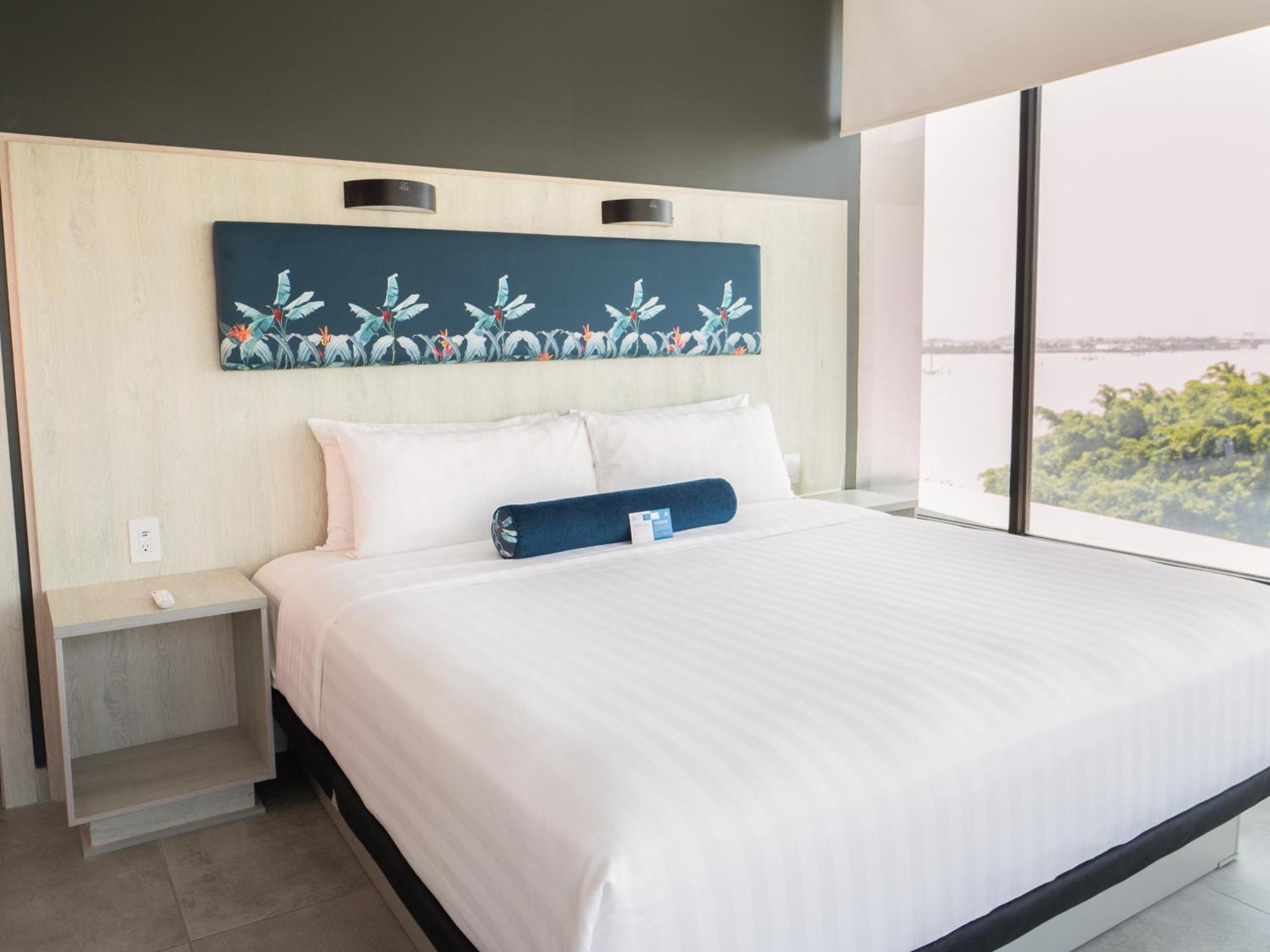 River Garden Hotel + Suites Guayaquil Buitenkant foto