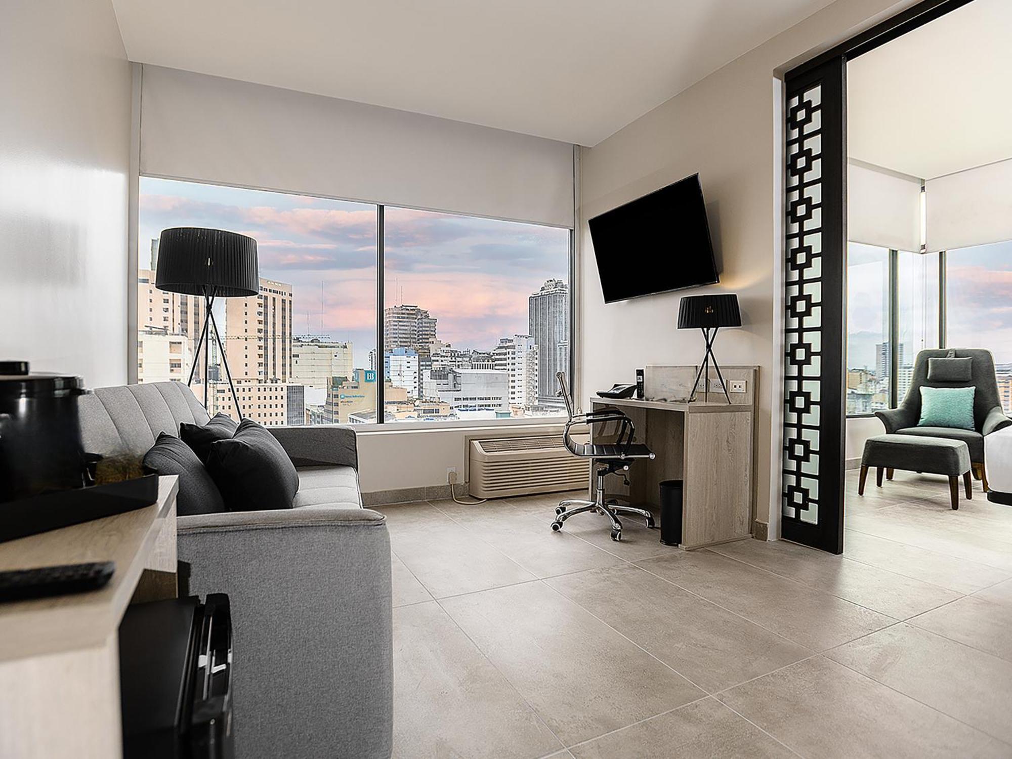 River Garden Hotel + Suites Guayaquil Buitenkant foto