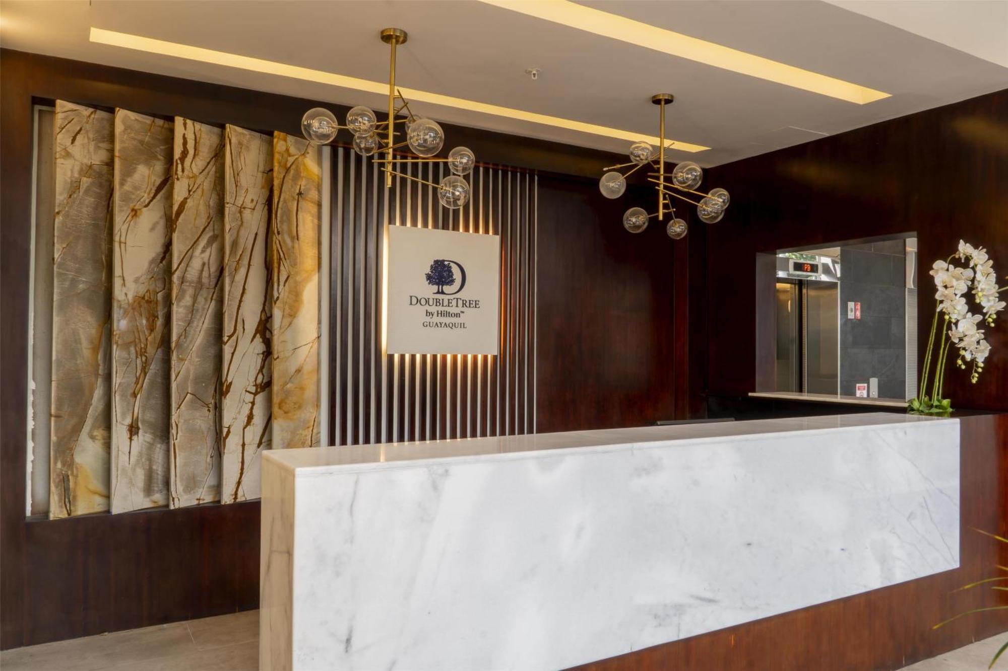 River Garden Hotel + Suites Guayaquil Buitenkant foto