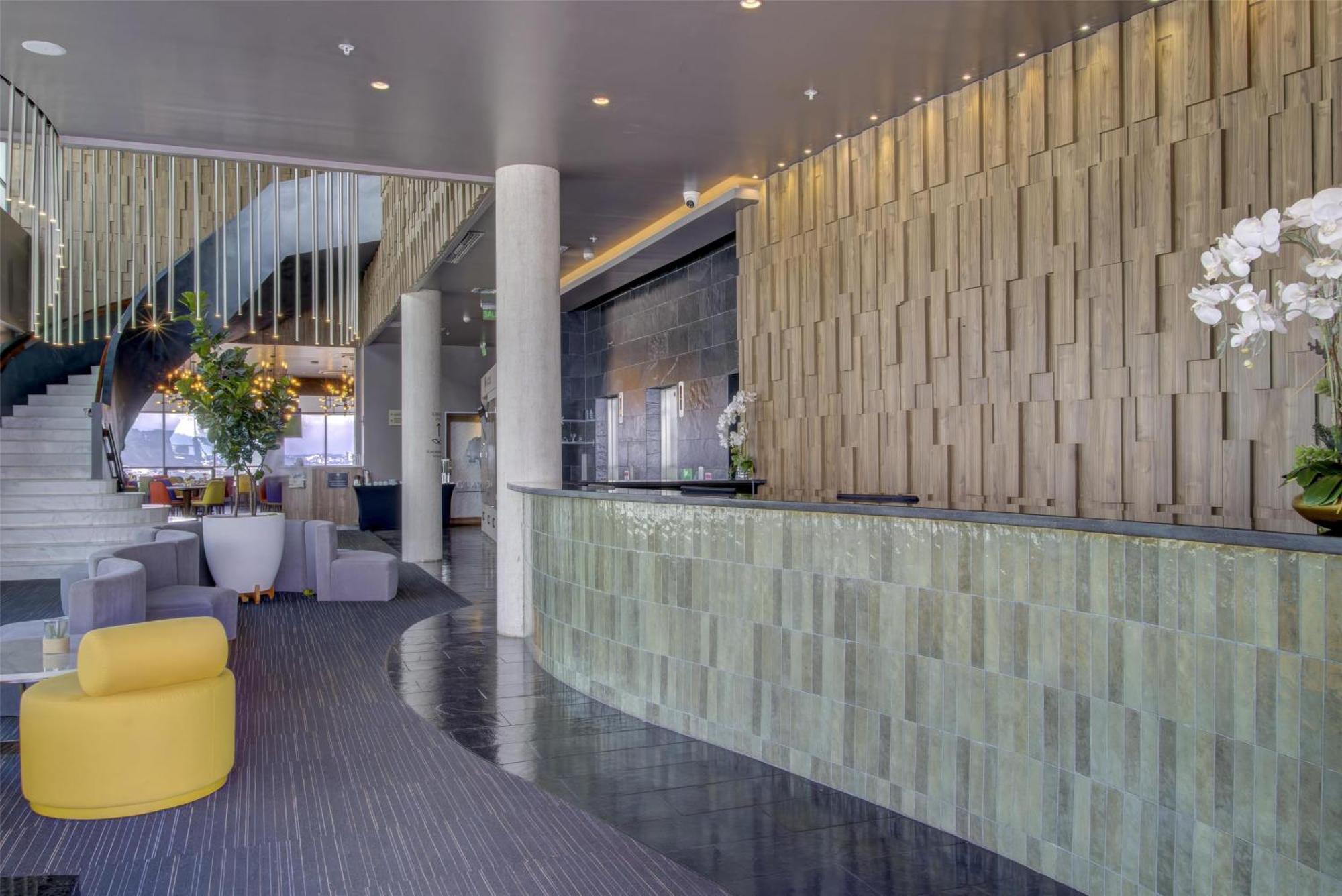 River Garden Hotel + Suites Guayaquil Buitenkant foto
