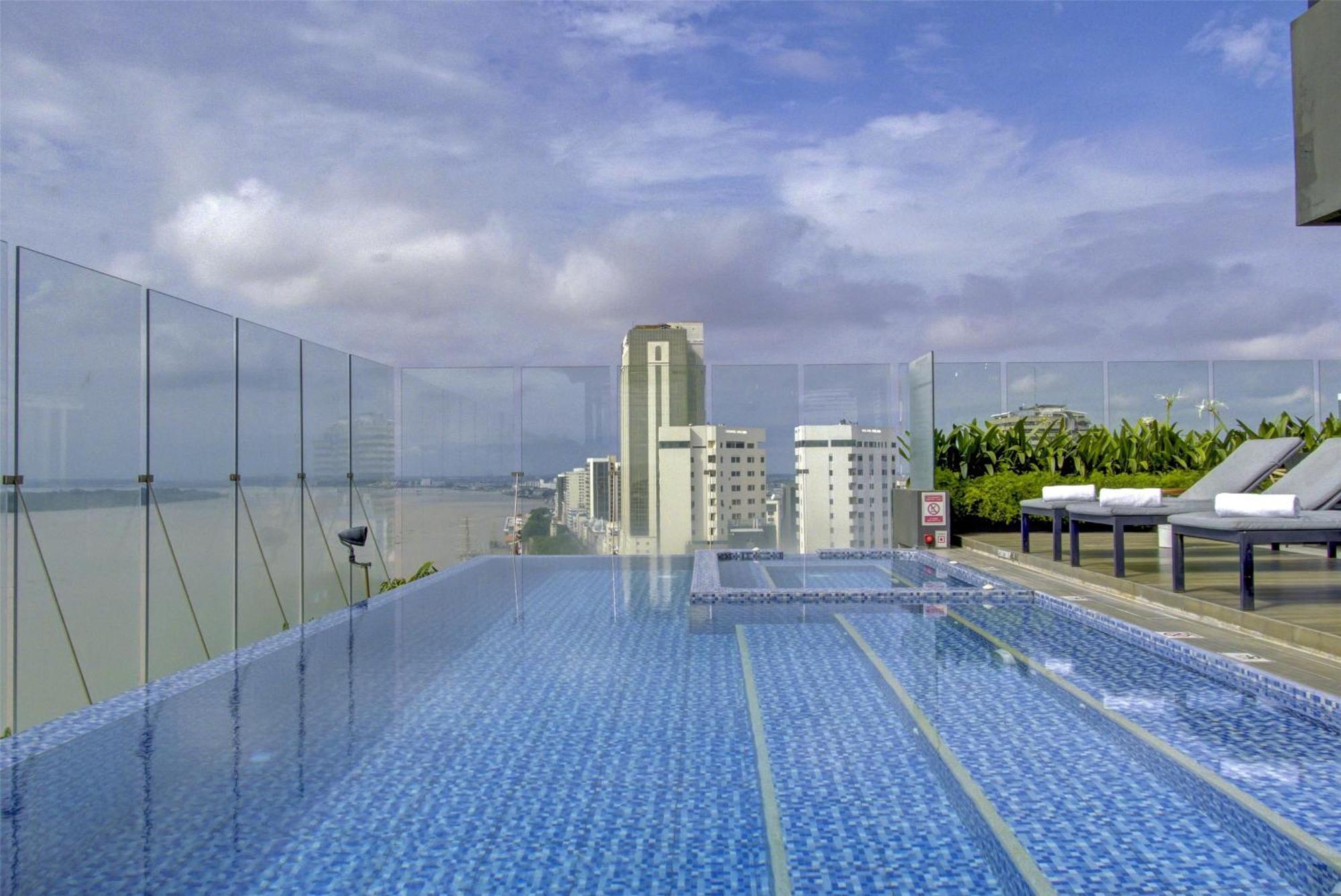 River Garden Hotel + Suites Guayaquil Buitenkant foto