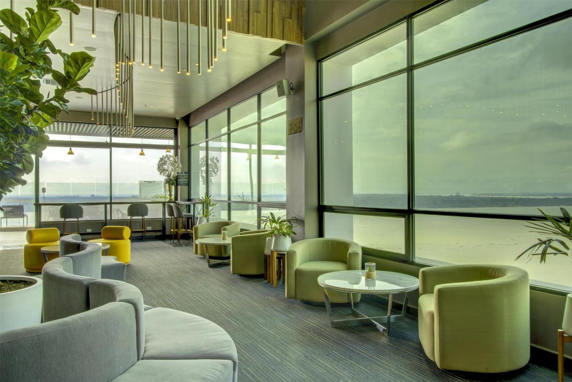 River Garden Hotel + Suites Guayaquil Buitenkant foto