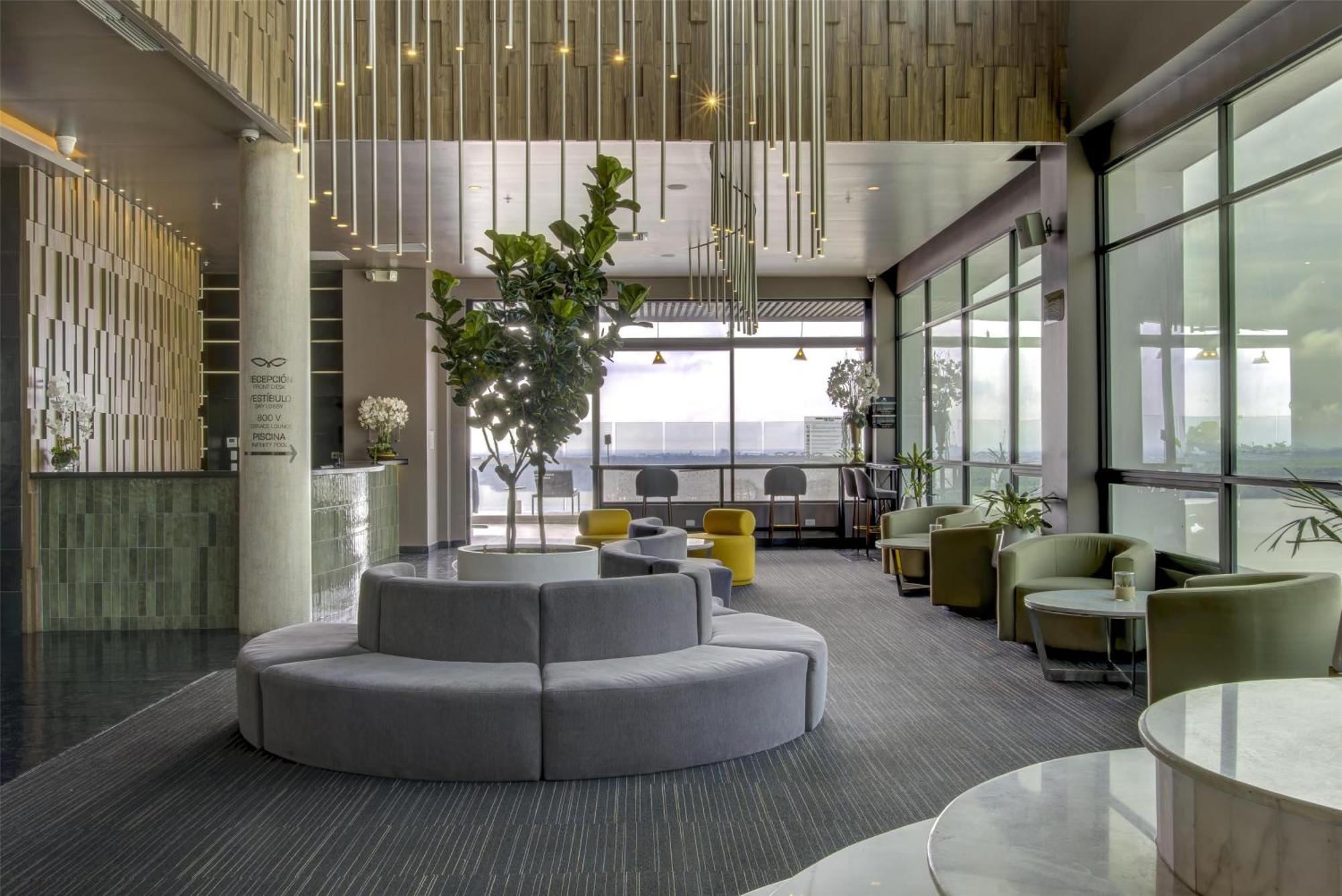 River Garden Hotel + Suites Guayaquil Buitenkant foto