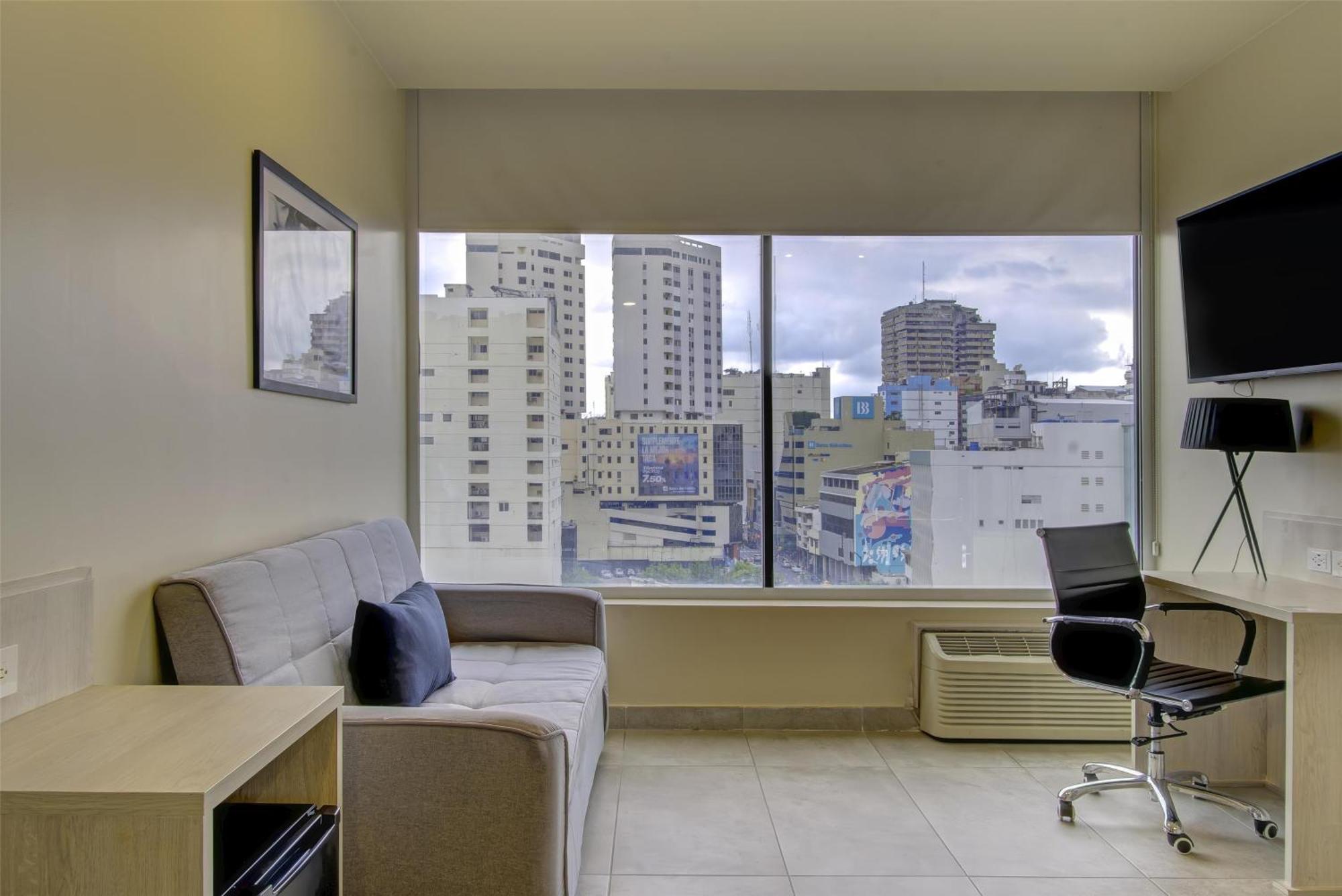 River Garden Hotel + Suites Guayaquil Buitenkant foto