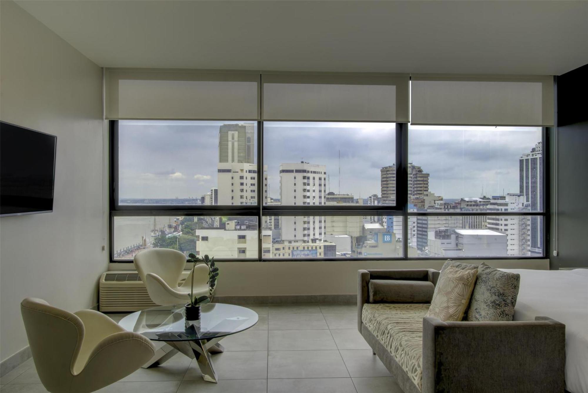 River Garden Hotel + Suites Guayaquil Buitenkant foto