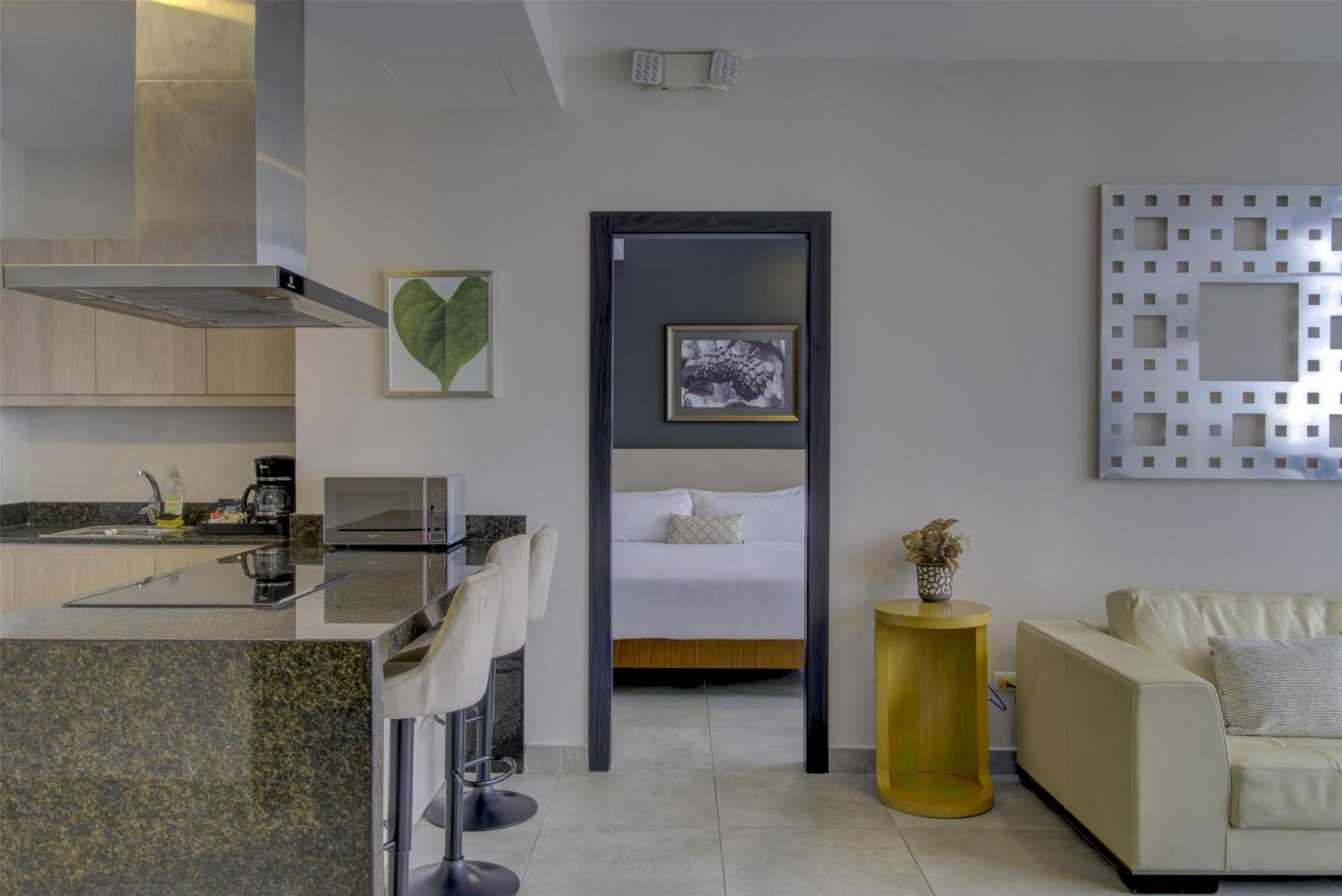 River Garden Hotel + Suites Guayaquil Buitenkant foto
